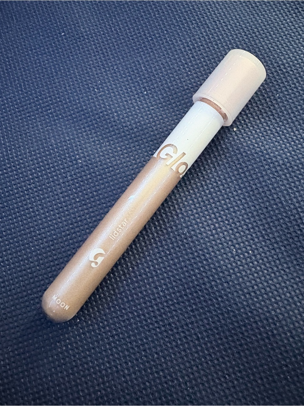 Glossier Lidstar in Moon